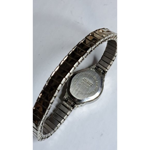 Vintage Advance Ladies Quartz Wrist Watch working new battery - Picture 8 of 12